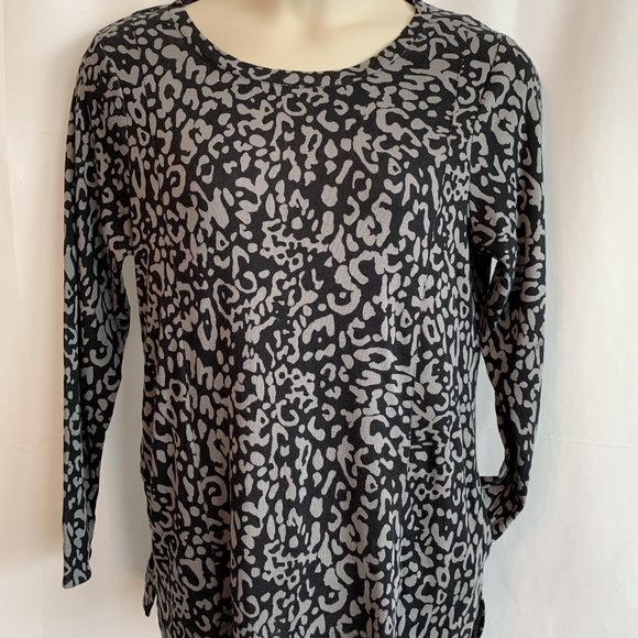 NWT Chico's Leopard Print with Side Slit Pockets Tunic - Size 2 / XL - Picture 6 of 7